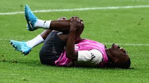 中的表现无 中的表现无